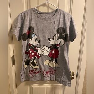 Disney Store L Top Gray Mickey Minnie Mouse Love Shirt Large Lg T-shirt